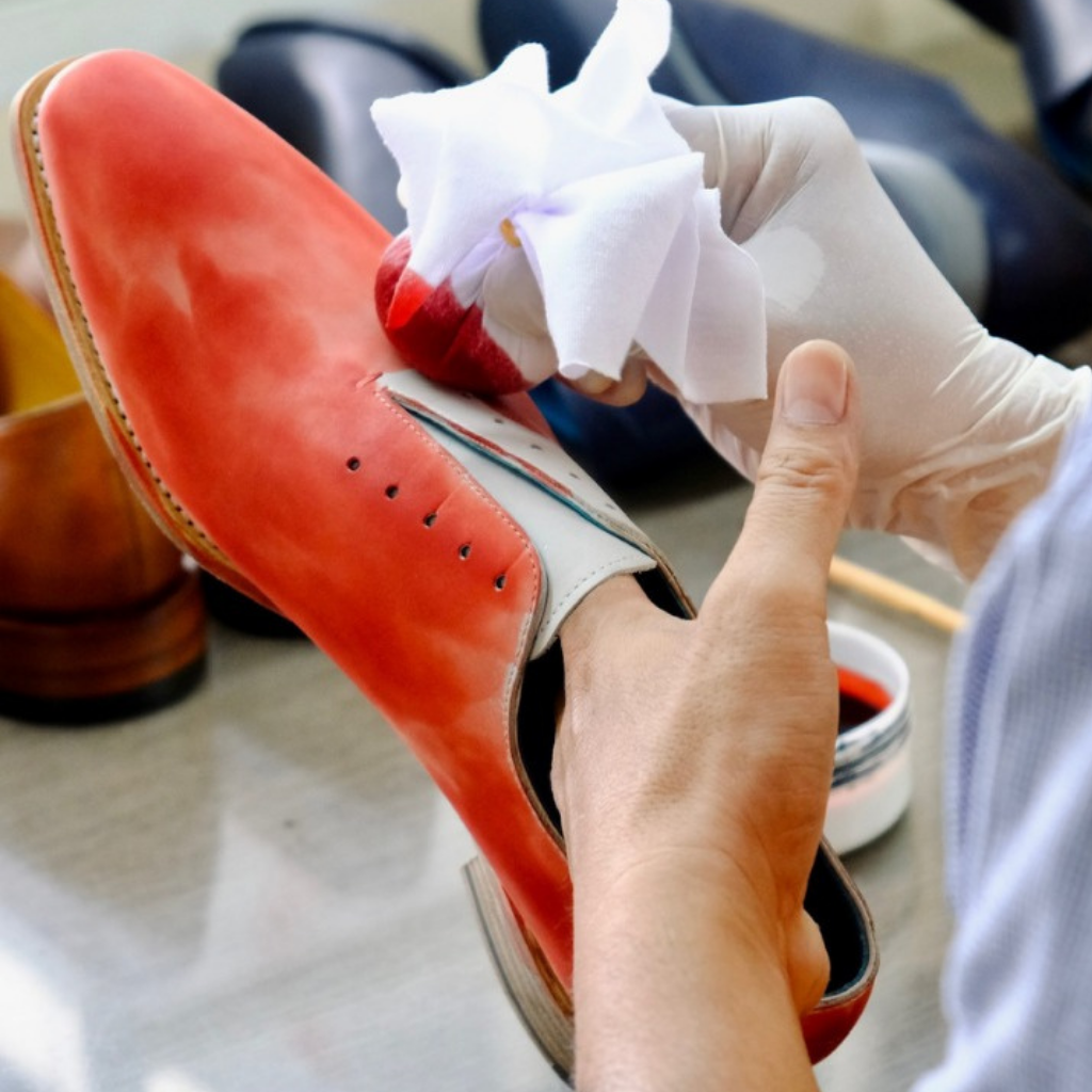 Discovering the Art of Patina Leather Painting with Dominique Saint Paul