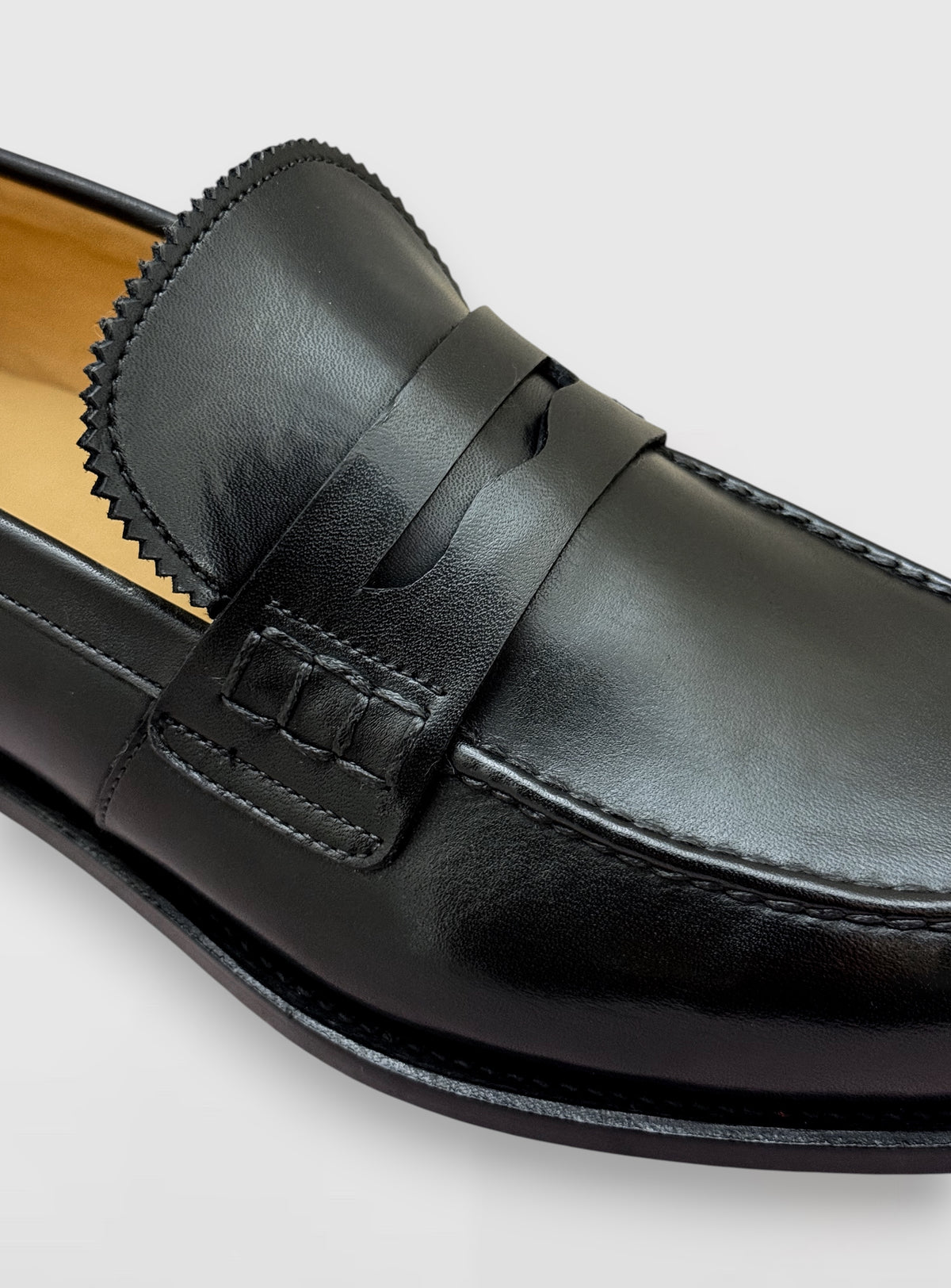 Blake – Round-Toe Leather Loafer