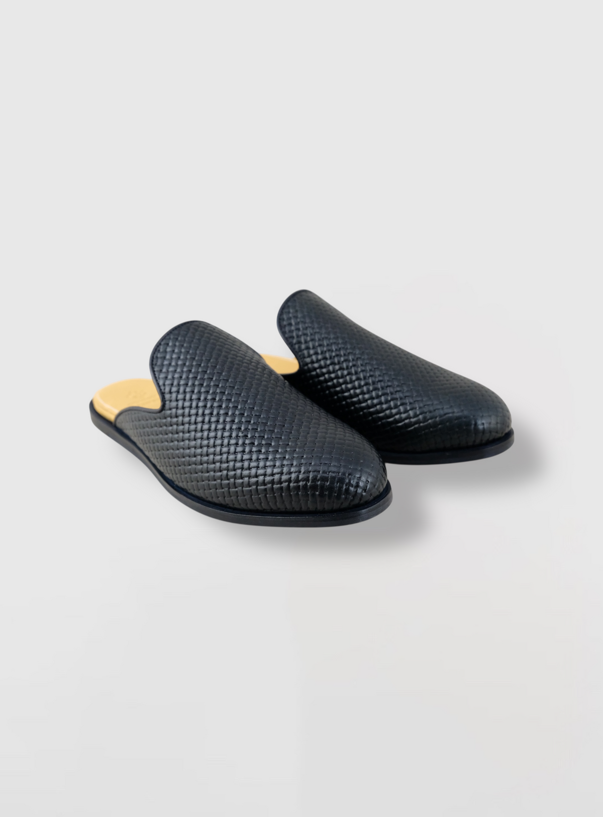 Neruda – Woven Leather Slide