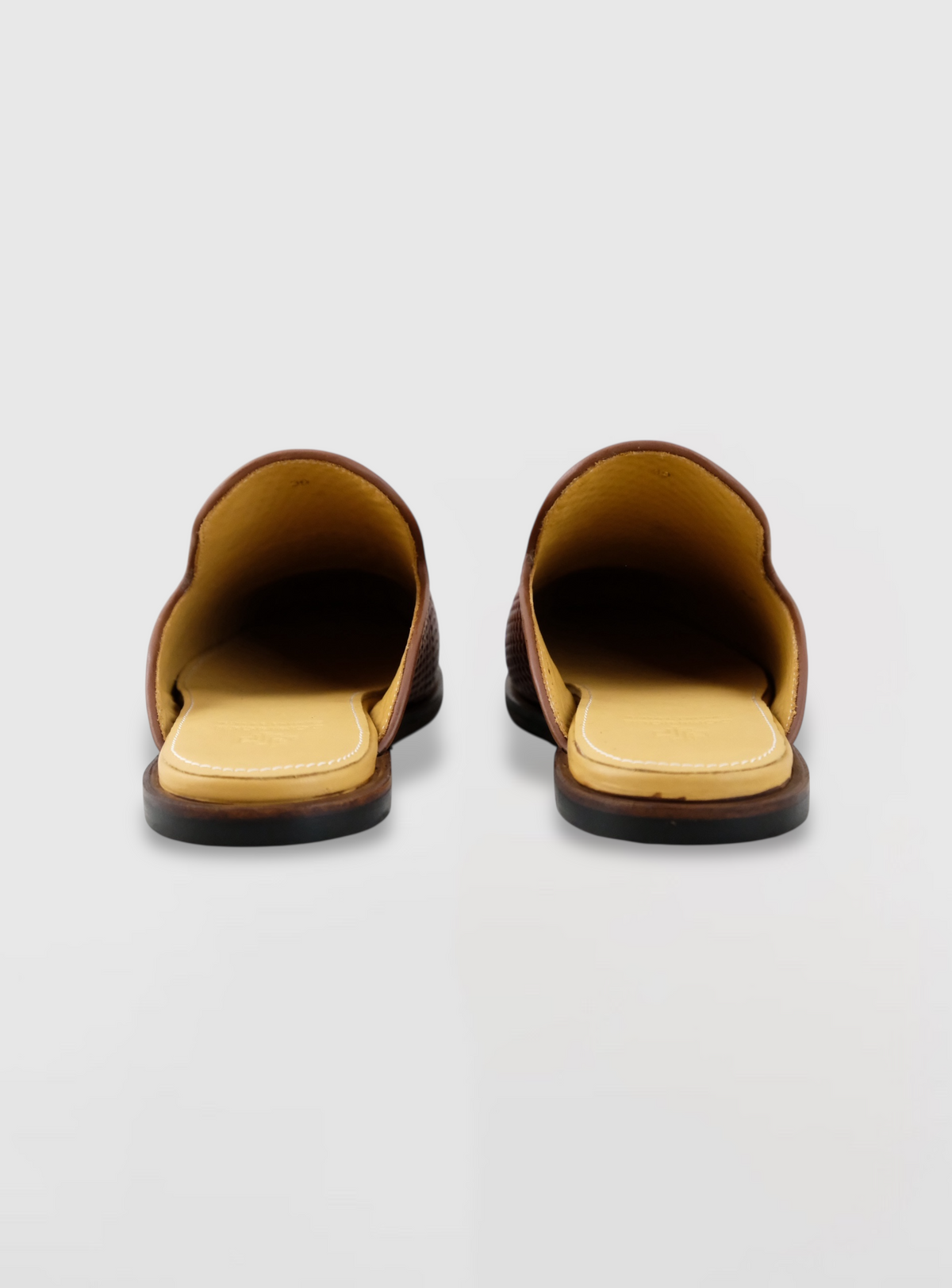 Neruda – Woven Leather Slide