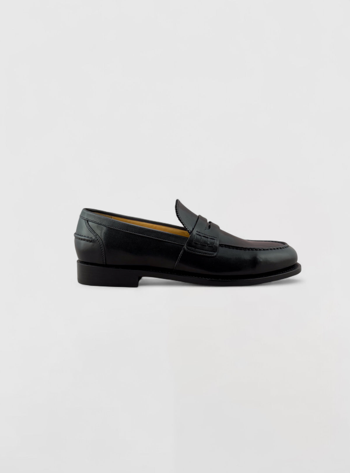 Blake – Round-Toe Leather Loafer